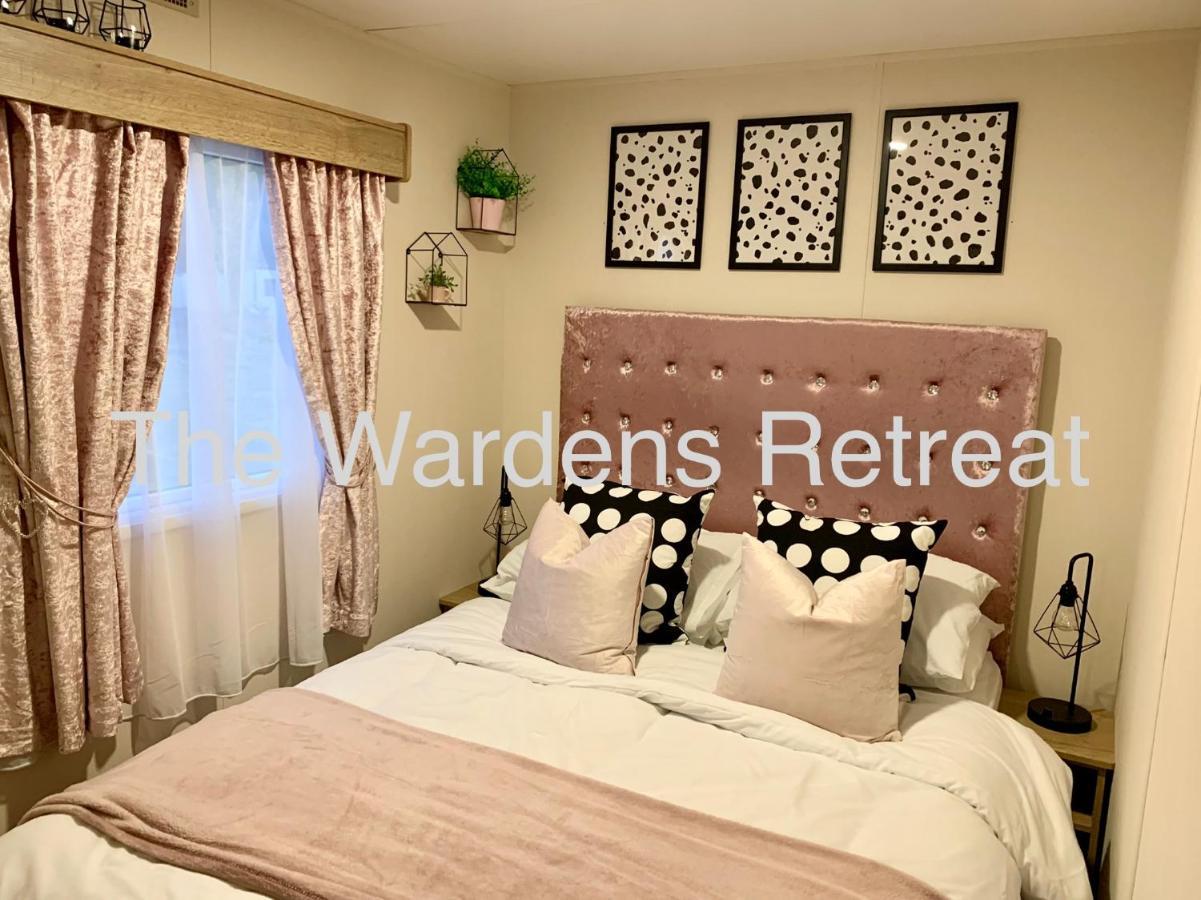 מלון The Wardens Retreat - Tattershall Lakes Country Park מראה חיצוני תמונה